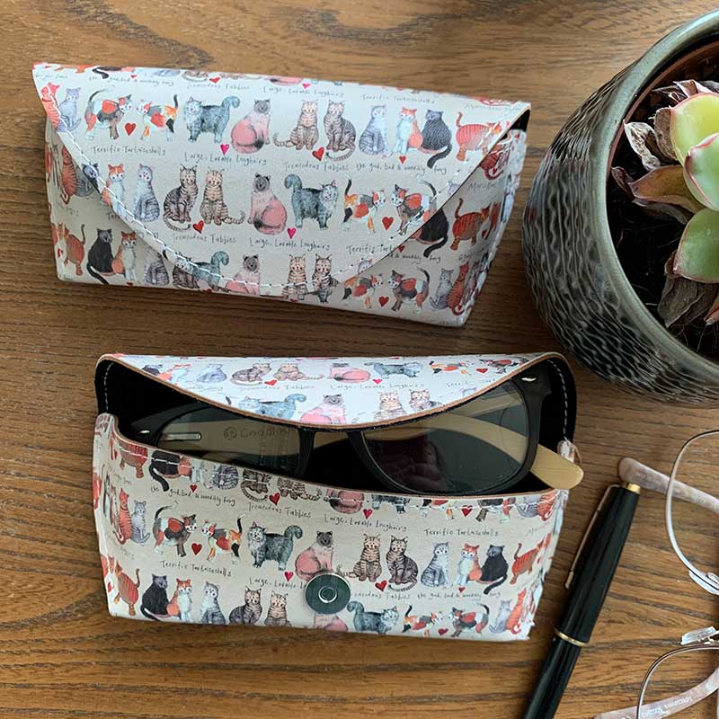Marvellous Moggies Glasses Case