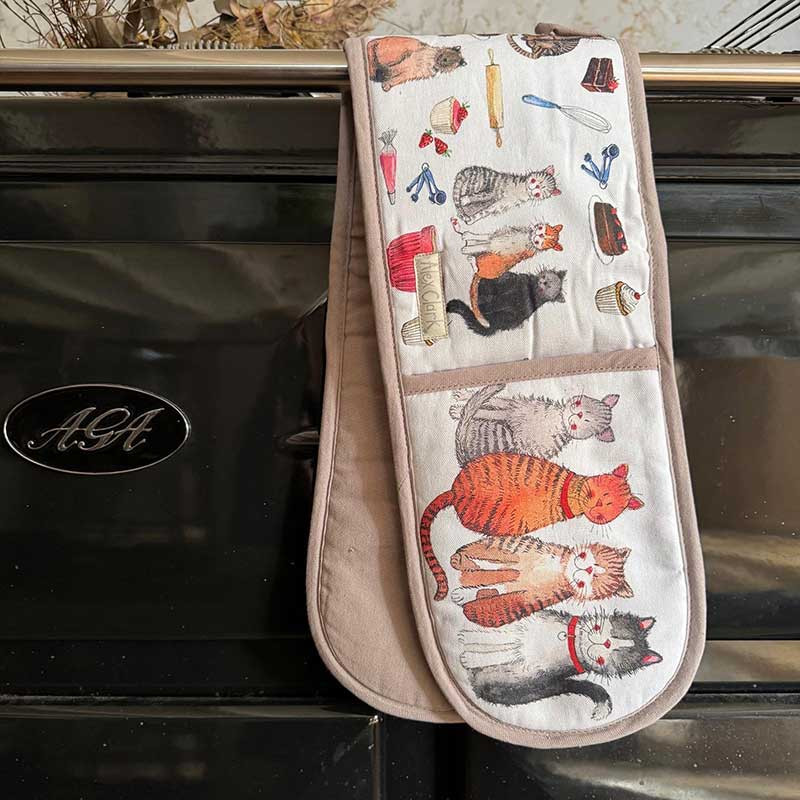 Cats And Cakes