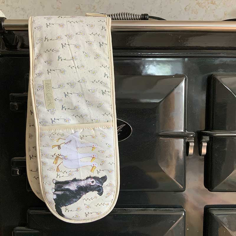 Daisyfield Farm Oven Gloves