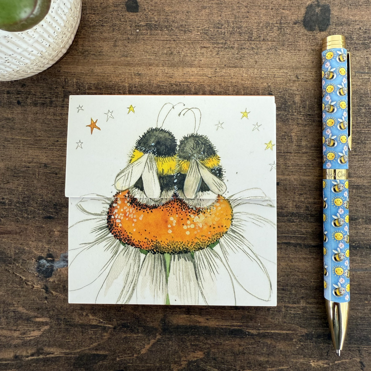 Bees And Daisy Mini Magnetic Notepad